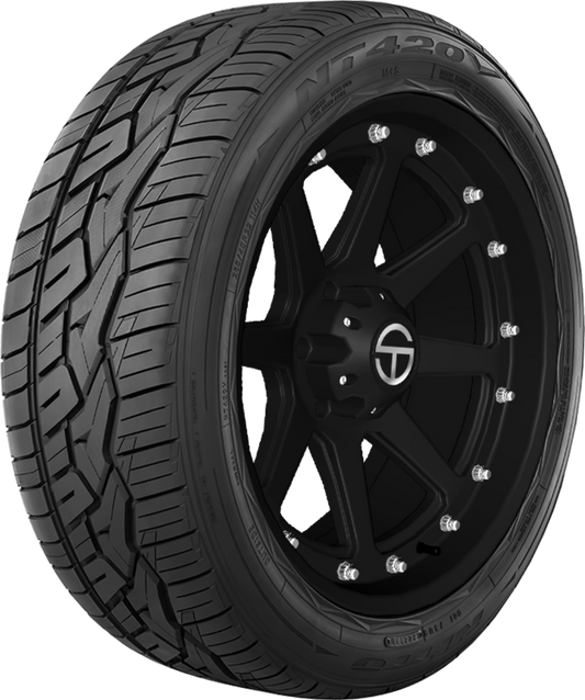 Nitto NT420V 285/45R22 114H XL